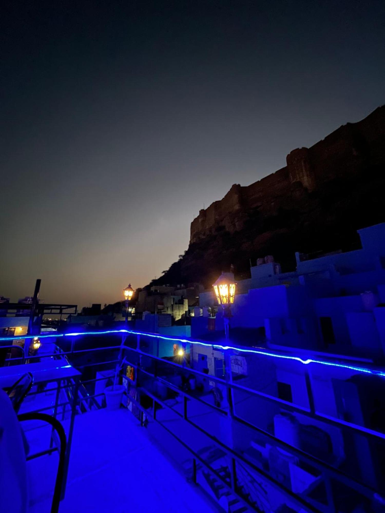 Moon Night Guest House Džódhpur Pokoj fotografie
